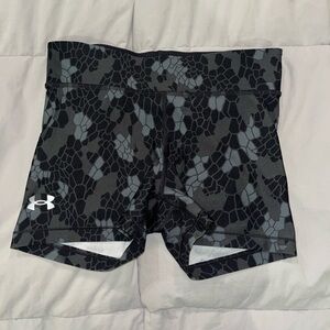 Under Armour Women's Black and Gray Patterned Athletic Shorts